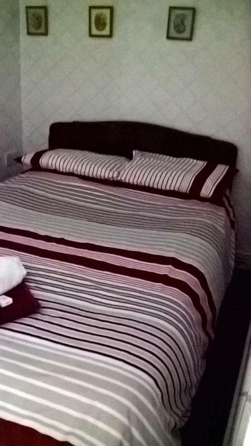 Rhymney House Hotel ケアフィリ エクステリア 写真